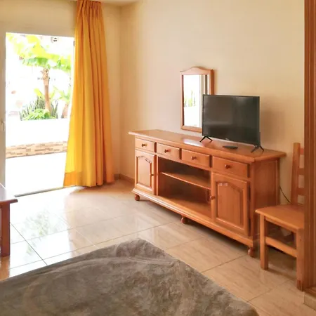 Charming In 45 M² Near Pool Apartment *