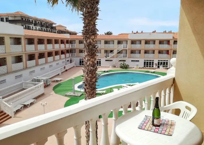 Charming In Costa Del Silencio, 45 M², Near Pool